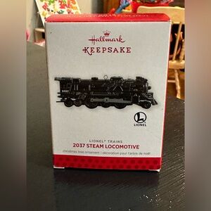 Hallmark keepsake Christmas ornament Lionel train locomotive series,2013 NWT